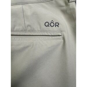 QOR Men Performance Shorts Size 34 Stone Gray Technical Active Casual 10 Inseam